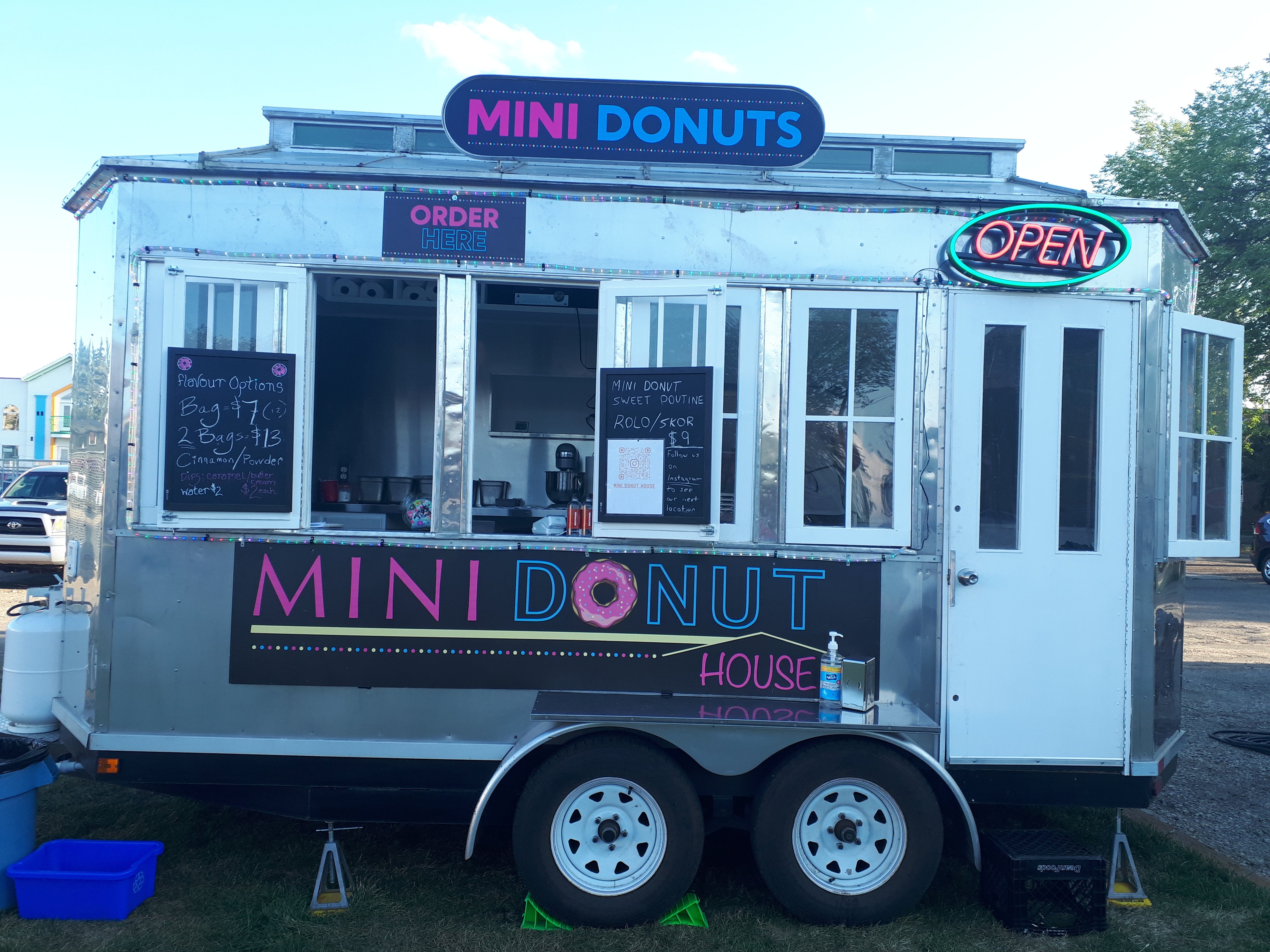 Mini Donut House