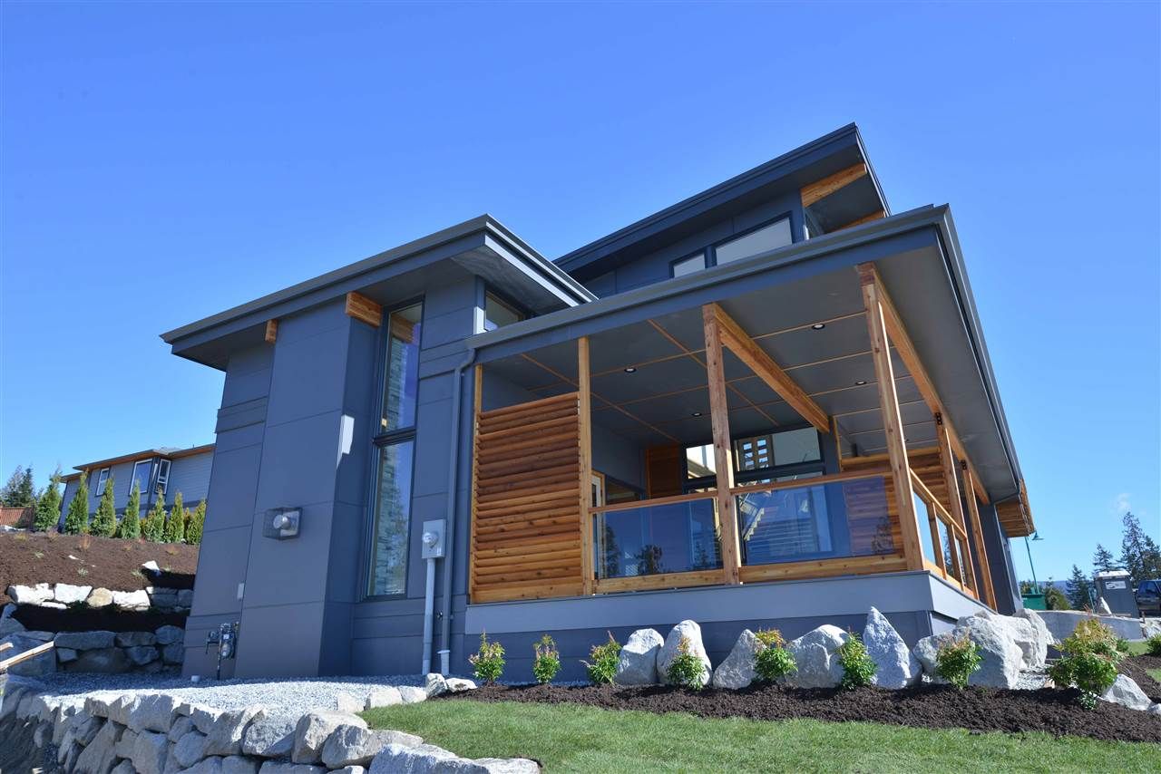 Lindal Cedar Homes, independently distributed by Fine Point Cedar Homes (Edmonton)