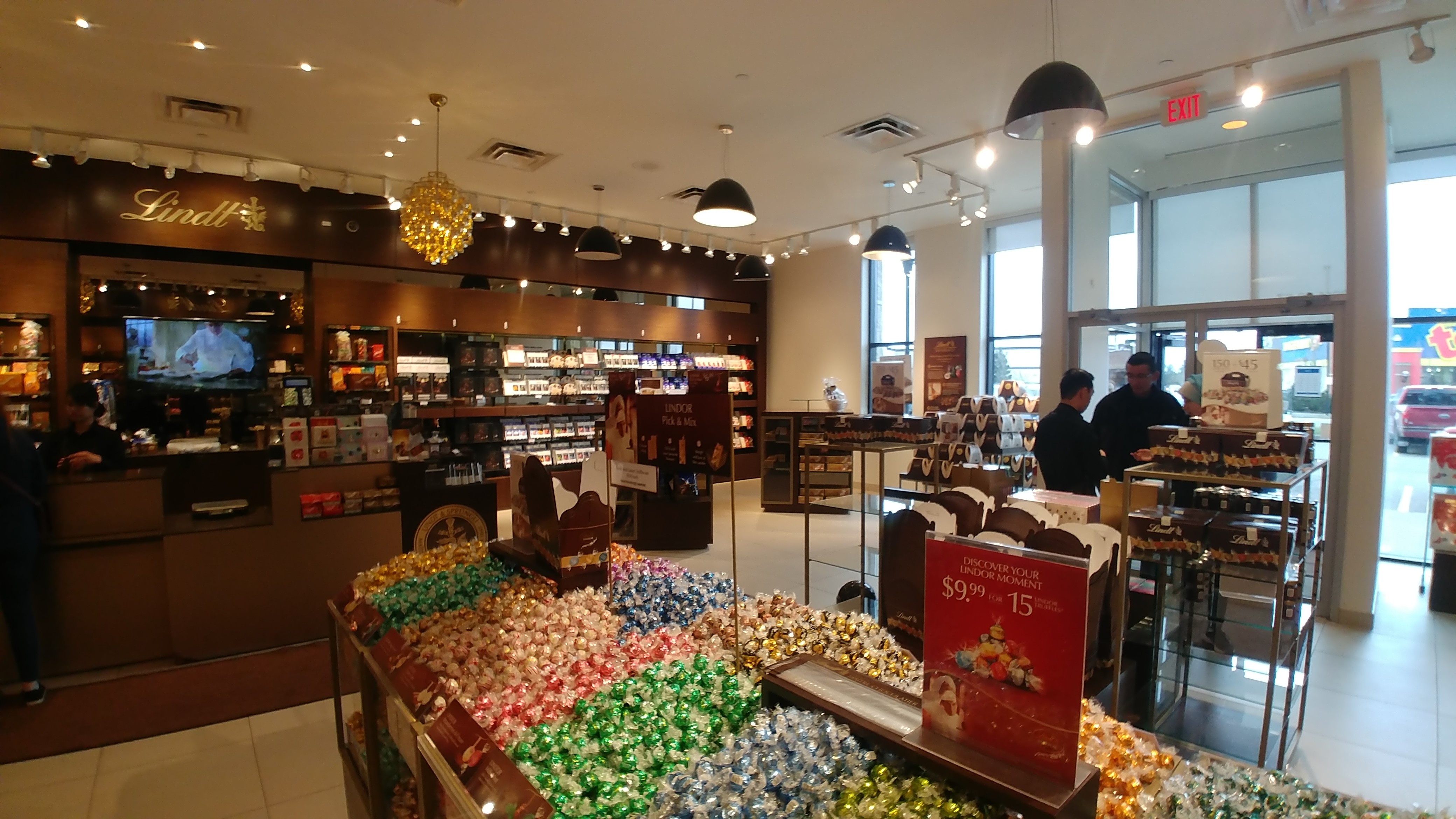 Lindt Chocolate Shop - Edmonton