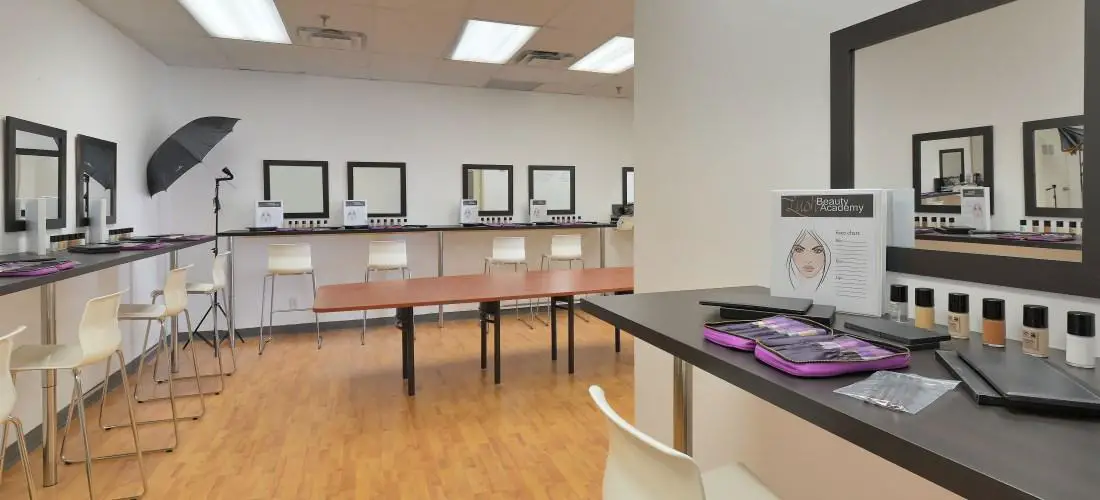 Modern Makeup Nail Training Studio